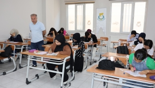 Haliliye'de Gençler YKS'ye Seri Denemelerle Hazırlanıyor