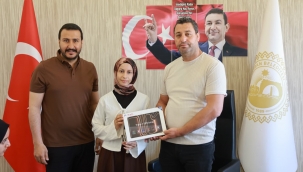 Harran Belediyesi Dereceye Giren Öğrencileri Tablet İle Ödüllendirdi