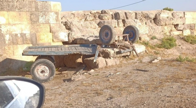 Harran'da İlginç Kaza: At Arabası Tarihi Duvara Çarptı