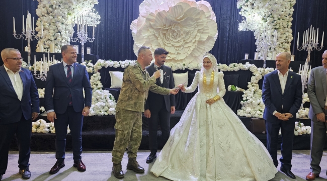Karataş Ailesinin Acı ve Mutluluğu Aynı Karede Buluştu