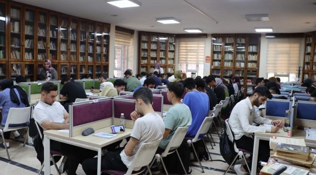 Şanlıurfa Büyükşehir Belediyesi Kütüphaneleri YKS Adaylarının Gözdesi Oldu