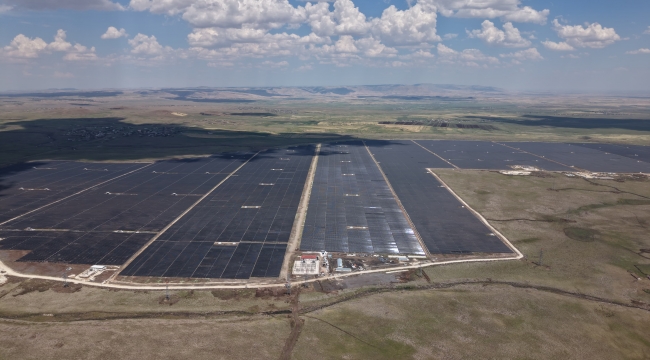 Şanlıurfa'da 400 MW Güce Sahip GES Sahası'nın Açılışı Gerçekleştirildi