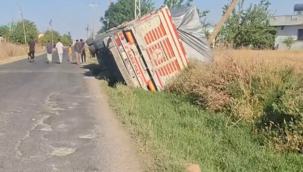 Şanlıurfa'da TIR Kazası! Sürücü Ölümden Döndü