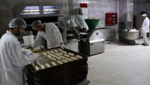Haliliye'de Günde 7 Bin 368 Ekmek İhtiyaç Sahiplerine Ulaştırılıyor