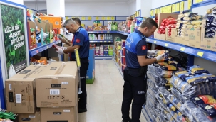 Haliliye Zabıtasından Marketlere Sıkı Denetim