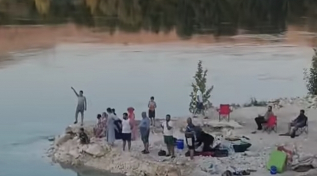 Karababa Köprüsü Altında Mahsur Kalan 30 Kişi Kurtarıldı
