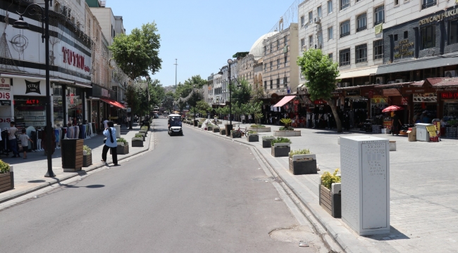 Şanlıurfa'da Cadde Ve Sokaklar Bomboş Kaldı!