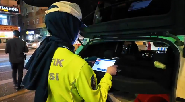 Şanlıurfa'da Dev Huzur Uygulaması! Binlerce Kişi ve Araç Kontrol Edildi