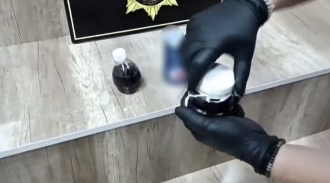 Siverek'te Pet Şişe Görünümlü Düzenekten Likit Esrar Çıktı: 2 Gözaltı