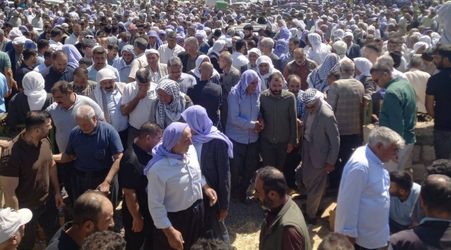 Yüzlerce Kişi Akın Etti! Viranşehir'in Sevilen İsmi Dualarla Uğurlandı