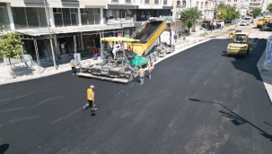 Adnan Menderes Caddesi Sıcak Asfaltla Yenileniyor