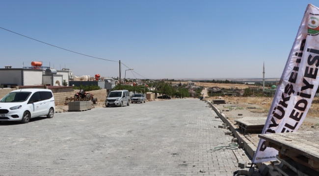 Halfeti'de Yollar Kilitli Parke Taşlarıyla Yenileniyor