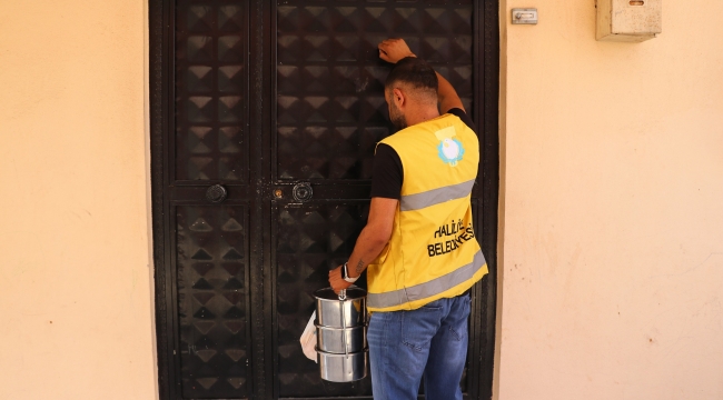 Haliliye'de Her Gün 4 Bin 898 Vatandaşa Sıcak Yemek Desteği