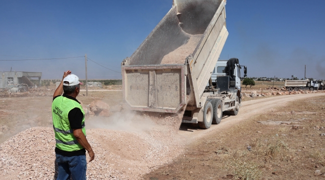 Haliliye'de Kırsal Yollar Bir Bir Yenileniyor
