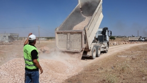 Haliliye'de Kırsal Yollar Bir Bir Yenileniyor