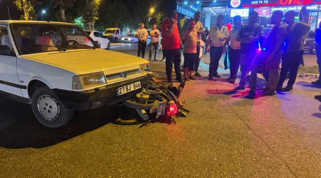 Şanlıurfa'da otomobil ile motosiklet çarpıştı 