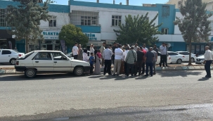 Bir Anda Yola Savruldu! Şanlıurfa'da Küçük Kızın Yaralandığı Kaza