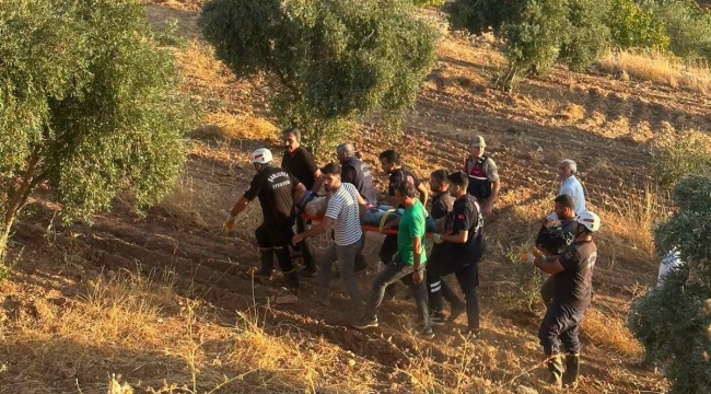Bozova'da Feci Kaza! Traktörün Altında Kalan Sürücü Yaralandı