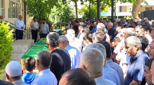 Bozova'da Gözyaşları Dinmedi! Aynı Aileden 4 Kişi Toprağa Verildi