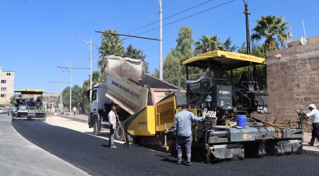 Haleplibahçe Caddesi'nde Asfalt Çalışmaları Sürüyor