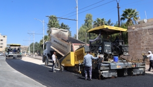Haleplibahçe Caddesi'nde Asfalt Çalışmaları Sürüyor