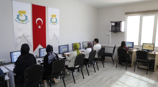 Haliliye Belediyesi'nden Gençlere Ücretsiz F Klavye Eğitimi
