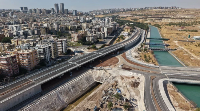Şanlıurfa'da trafik için önemli gelişme! Yeni köprülü kavşak kullanıma açıldı