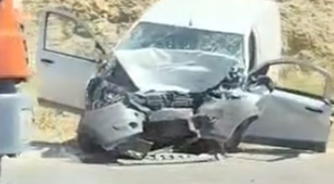 Şanlıurfa'da tur otobüsü ile hafif ticari araç çarpıştı: 1 ölü