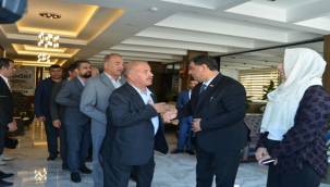 Anavatan Partisi’nden Şanlıurfa’da Muhtarlara Anlamlı Jest