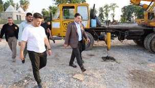 Başkan Özyavuz Harran'da Öğretmen Evi Alanında İncelemelerde Bulundu