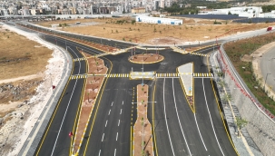 Büyükşehir, Şehir Hastanesi Önünde Ulaşımı Güvenli Hale Getiriyor