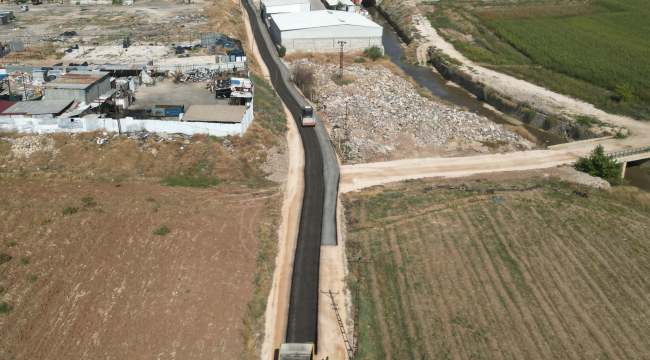 Haliliye'de Yol Çalışmaları Sürüyor: Sırrın Mahallesi'nde Asfalt Mesaisi
