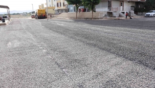 Haliliye'de Yollar Bir Bir Asfaltla Buluşuyor: Konuklu Mahallesi'nde Çalışmalar Sürüyor