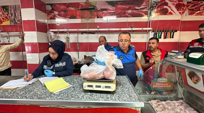 Haliliye'de zabıta baskını! 170 kilo bozuk et, çürümüş yumurtalar ortaya çıktı