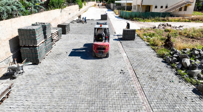 Harran'da Kış Öncesi Üstyapı Atağı: İlçe Merkezinde Parke Taşı Çalışmaları Tamamlandı