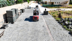 Harran'da Kış Öncesi Üstyapı Atağı: İlçe Merkezinde Parke Taşı Çalışmaları Tamamlandı