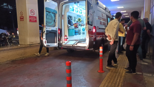 Hilvan'da Yıldırım Paniği! Yaralı Hastaneye Kaldırıldı