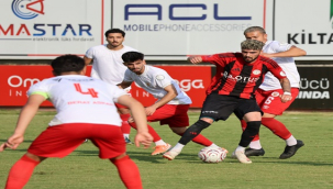 Karaköprü Belediyespor Zirveye Yerleşti! Sahasında Gol Şov Yaptı