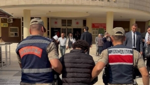 Karaköprü'de aranan şahıs yakalandı! 15 yıl 10 ay hapis cezası bulunuyordu
