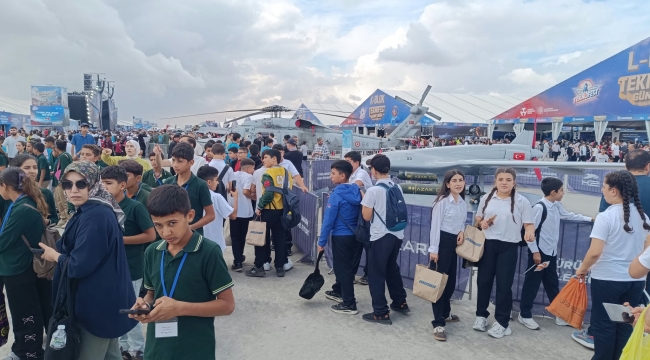 TEKNOFEST Şanlıurfa'da bugün başka! SOLOTÜRK gösterisi ve Ceza konseri