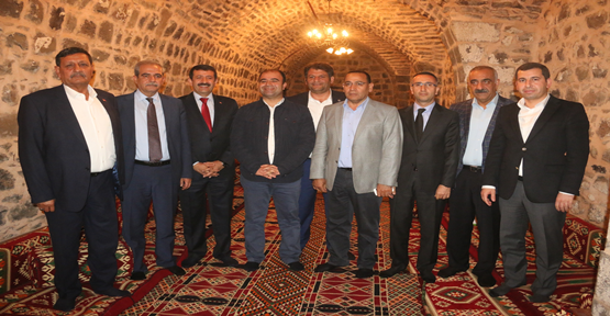 AK Partili Belediye Başkanları Siverek'te Buluştu