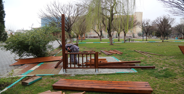 Başkan Demirkol İle Parklar Yaza Hazırlanıyor