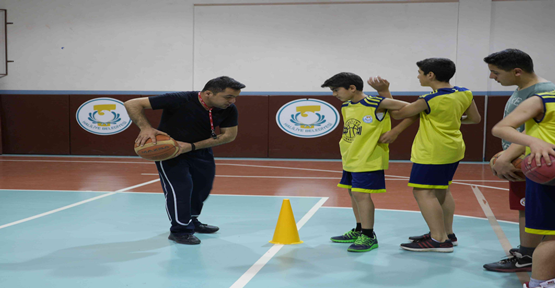 Basketbolu Haliliye Belediyesi İle Öğreniyorlar