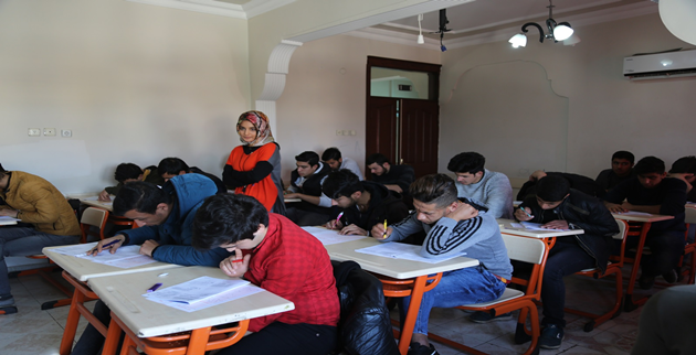 Eyyübiye Belediyesi Öğrencileri Sınava Hazırlıyor