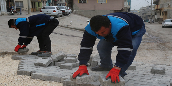 Eyyübiye Belediyesi Merkez Ve Kırsalda Yol Yapımını Sürdürüyor