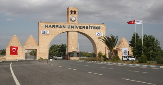 Harran Üniversitesinde görevli 13 Dekan istifa etti.