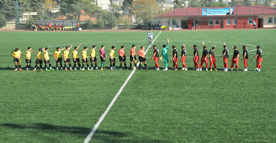 Karaköprüspor Kahramanmaraş Sakaryaspor'u 3-0 mağlup etti