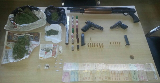 Şanlıurfa'da Uyuşturucu Baskını: 2 Gözaltı