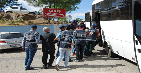 Urfa sağlık operasyonu, 9 kişi adliye'ye sevk edildi