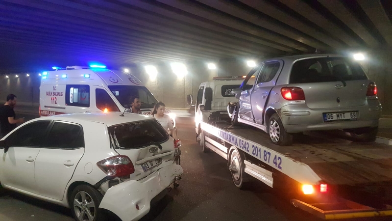 Urfa'da 15 Temmuz Şehitler Köprüsünde 2 Ayrı Trafik Kazası 1 Ağır 5 Yaralı